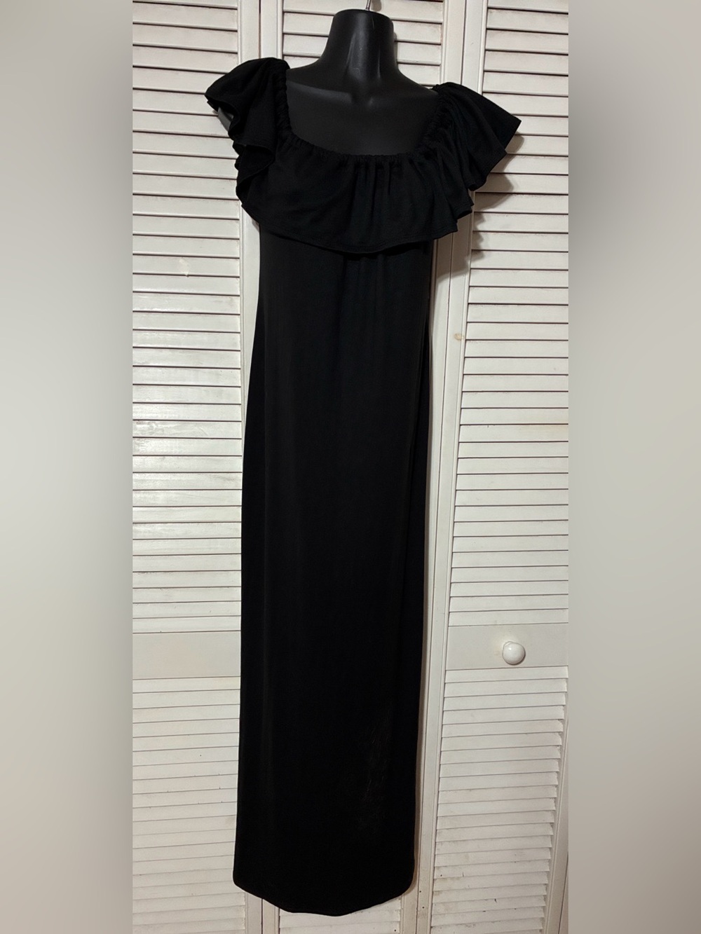 Seven7 Black Ruffle Off-Shoulder Maxi Dress